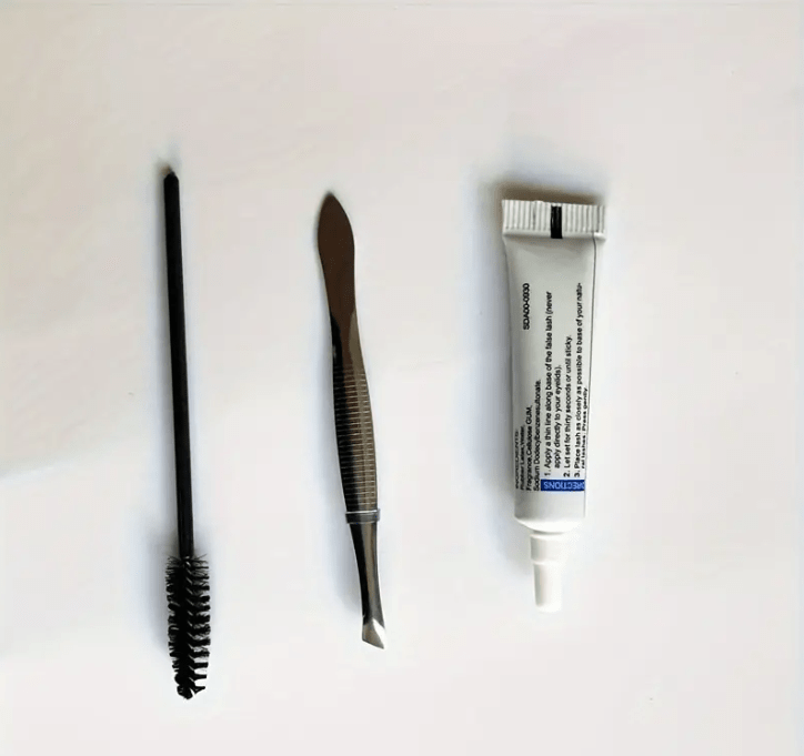 Eyelash Tool Kit Eyelash Glue & Tweezers & Lash Brush