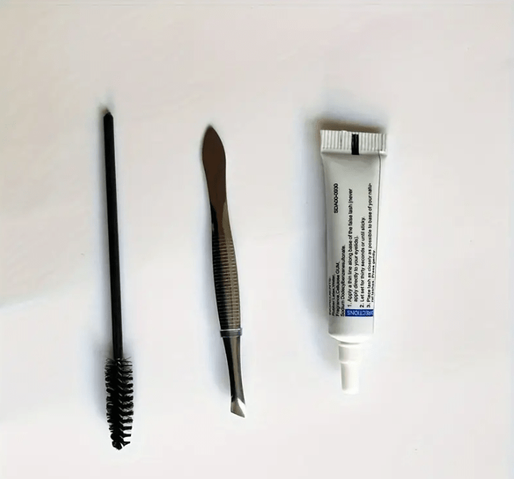 Eyelash Tool Kit Eyelash Glue & Tweezers & Lash Brush